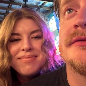 Meet your Posher, Posh